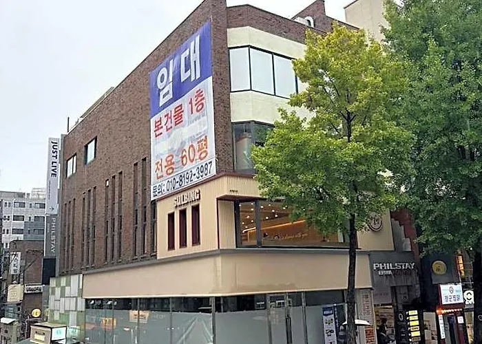Philstay Ehwa Boutique - Female Only Seoel